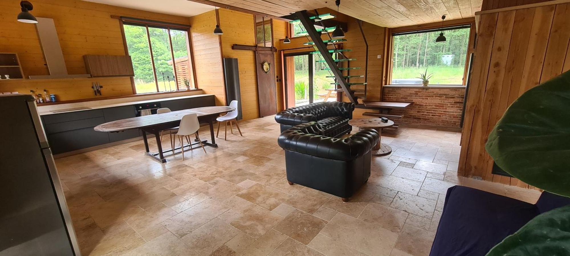 La Maison Dans Les Bois Soucelles Bagian luar foto