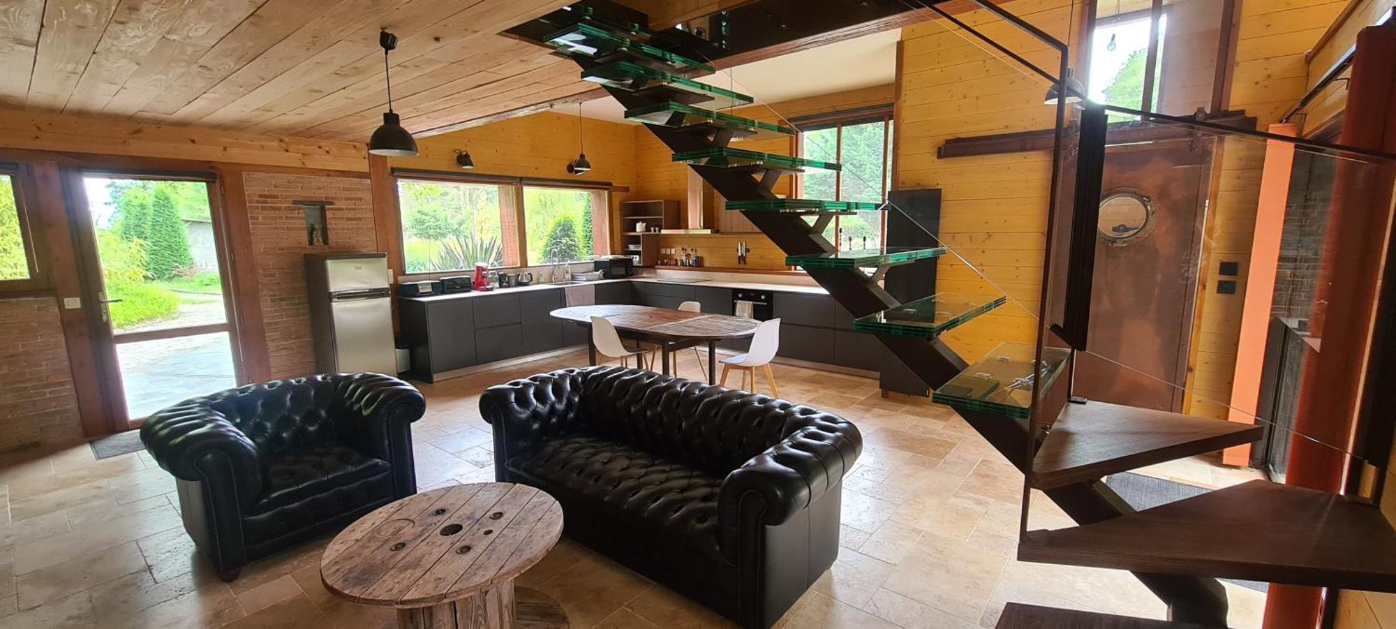 La Maison Dans Les Bois Soucelles Bagian luar foto